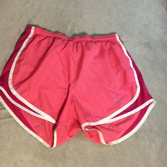 Nike Pants - Nikè dri-fit athletic shorts